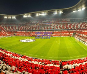 b体育官方网站|孔德梅开二度闪耀全场，攻防一体MVP表现助球队力克法兰克福